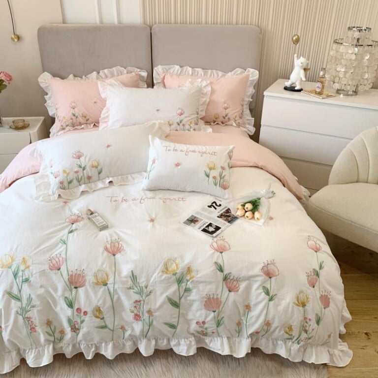 Embroidered Bedding Set 4 Pieces Sugar color