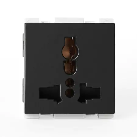 Multi socket 10A Black