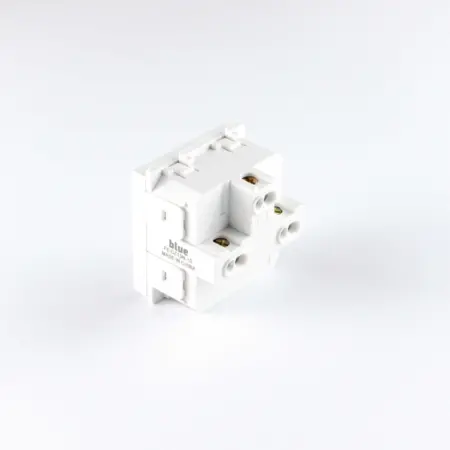 Multi socket 10A white